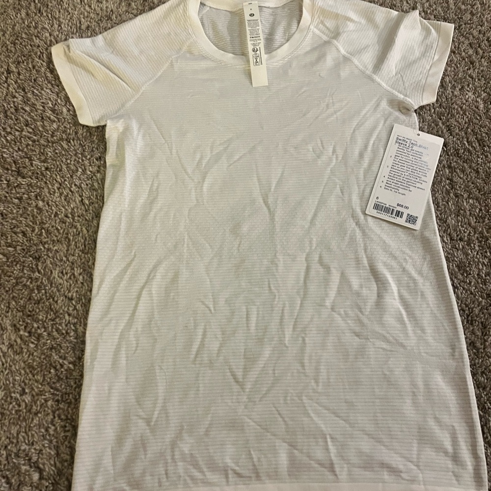Lululemon Athletica White Short Sleeve Tee - Picture 3 of 3